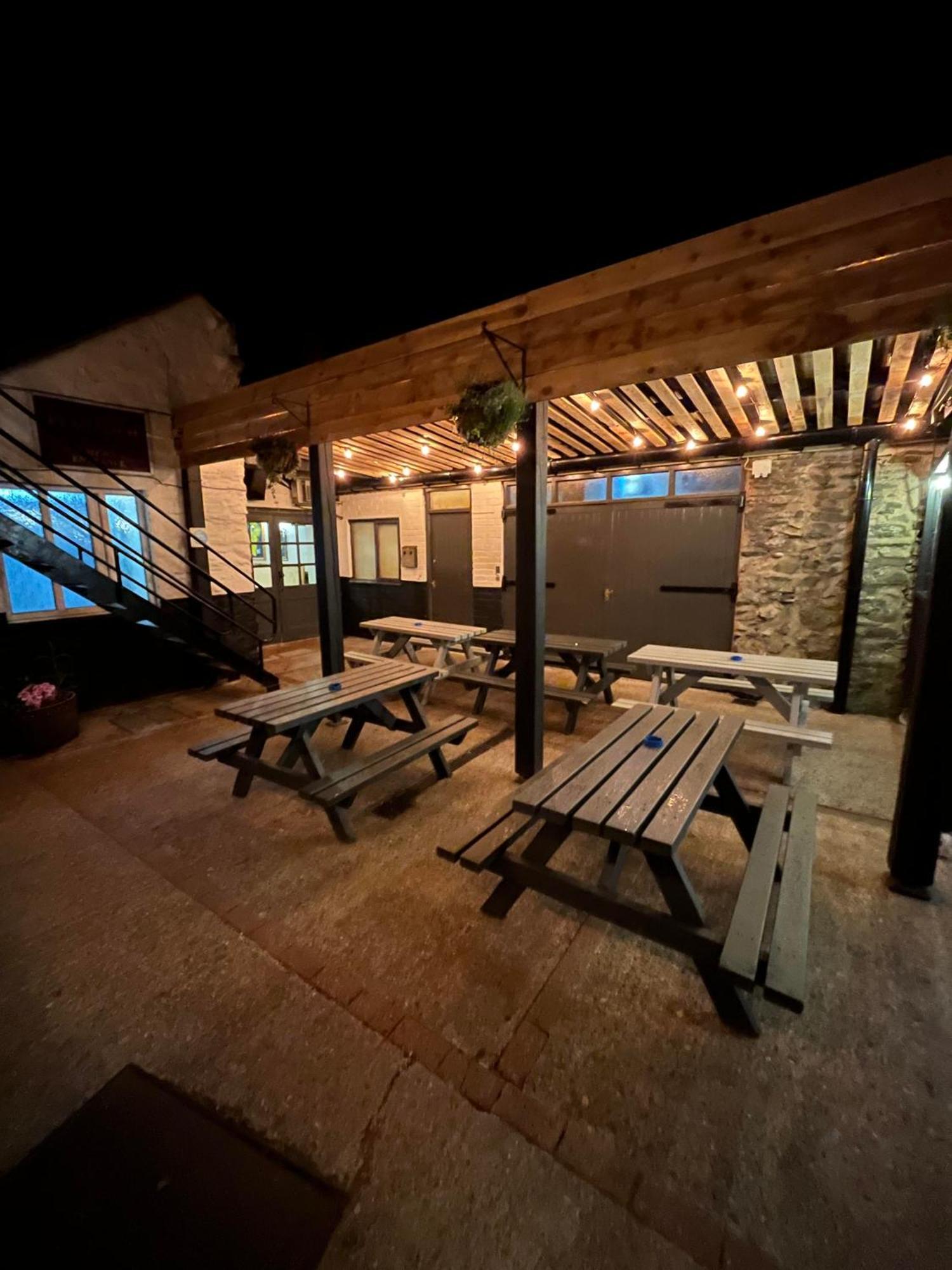 Plas Coch Hotel Ltd Bala Exterior photo